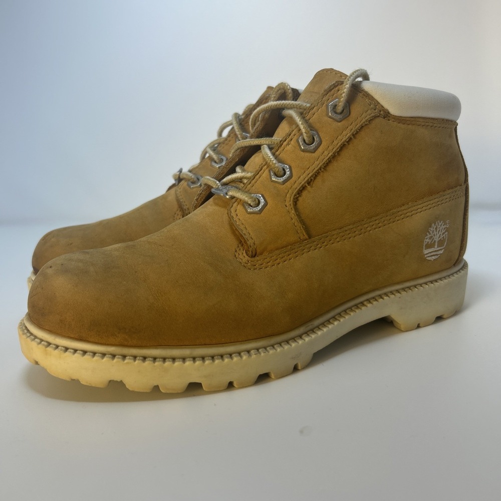 Timberland Women's Nellie Waterproof Chukka Boots Size 7.5M Wheat Nubuck Leather